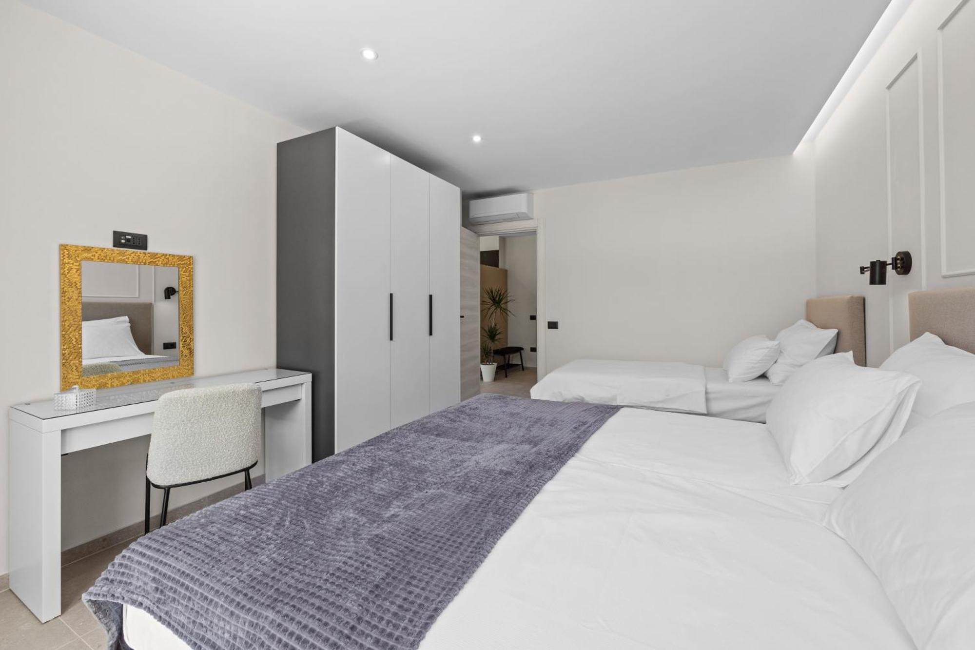 Pollentia Apartment *